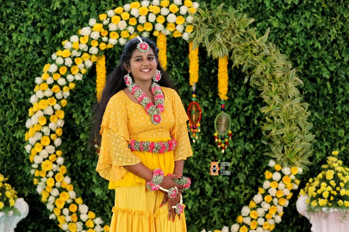 Golden glow Haldi makeup